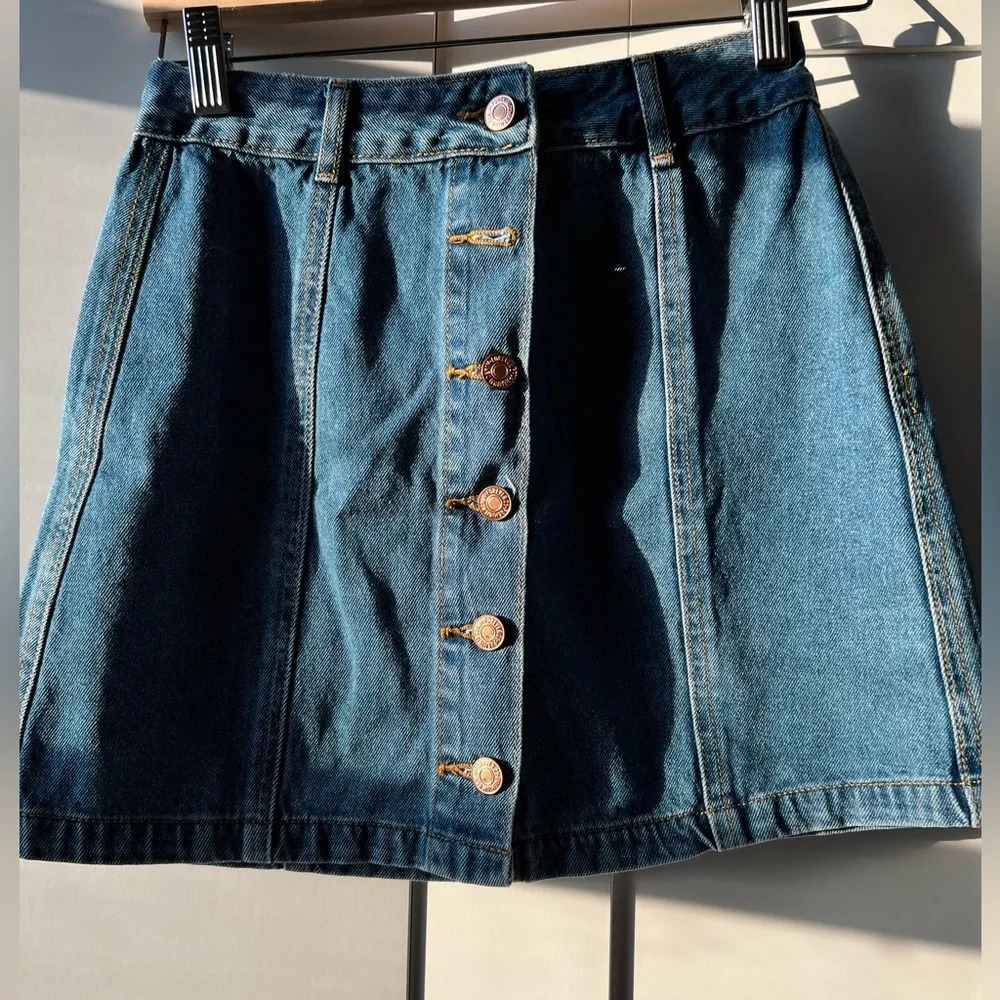 Forever 21 Denim Mini Skirt Size XS